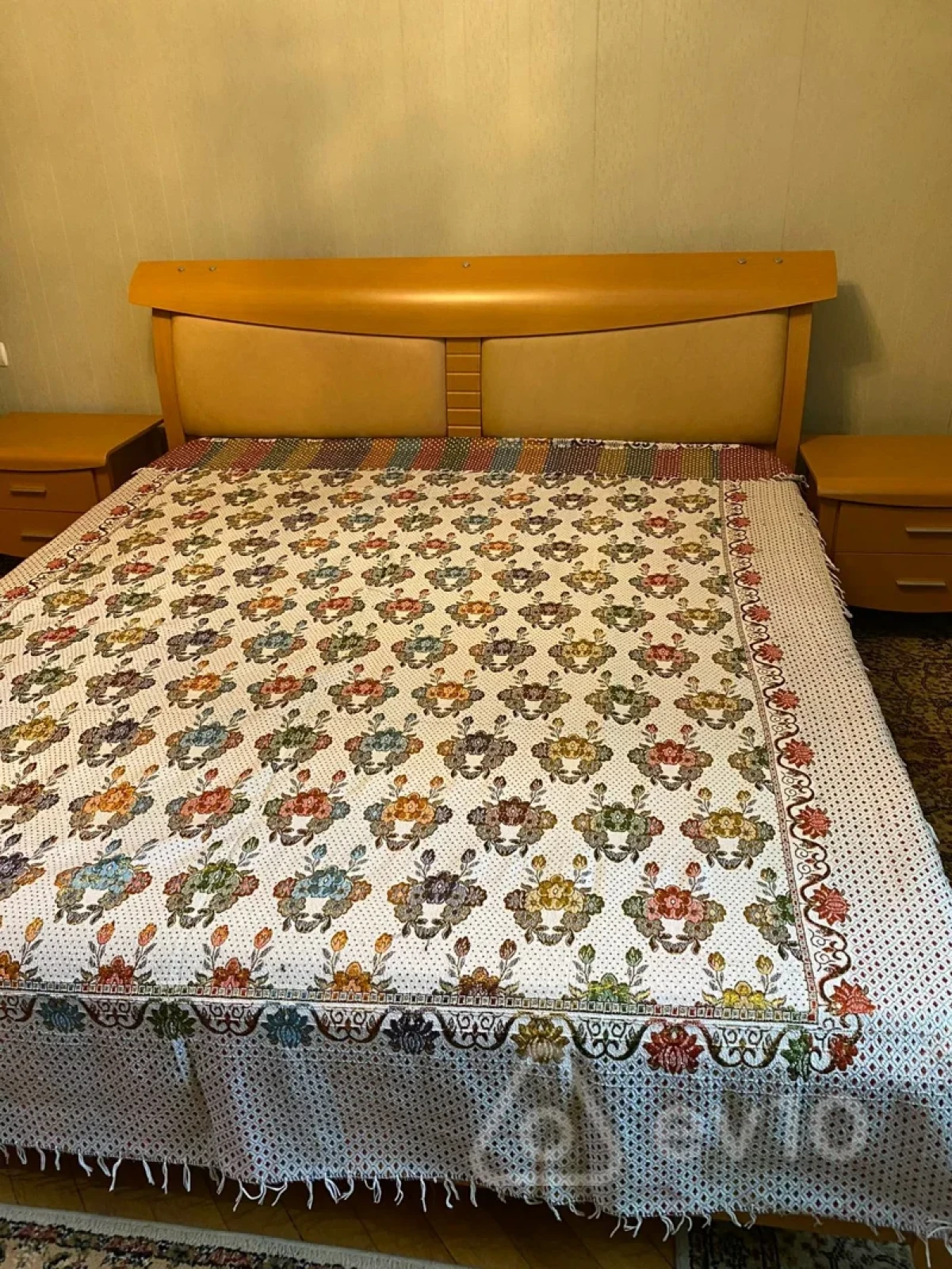 Kirayə verilir 2 otaqlı köhnə tikili 65 m²