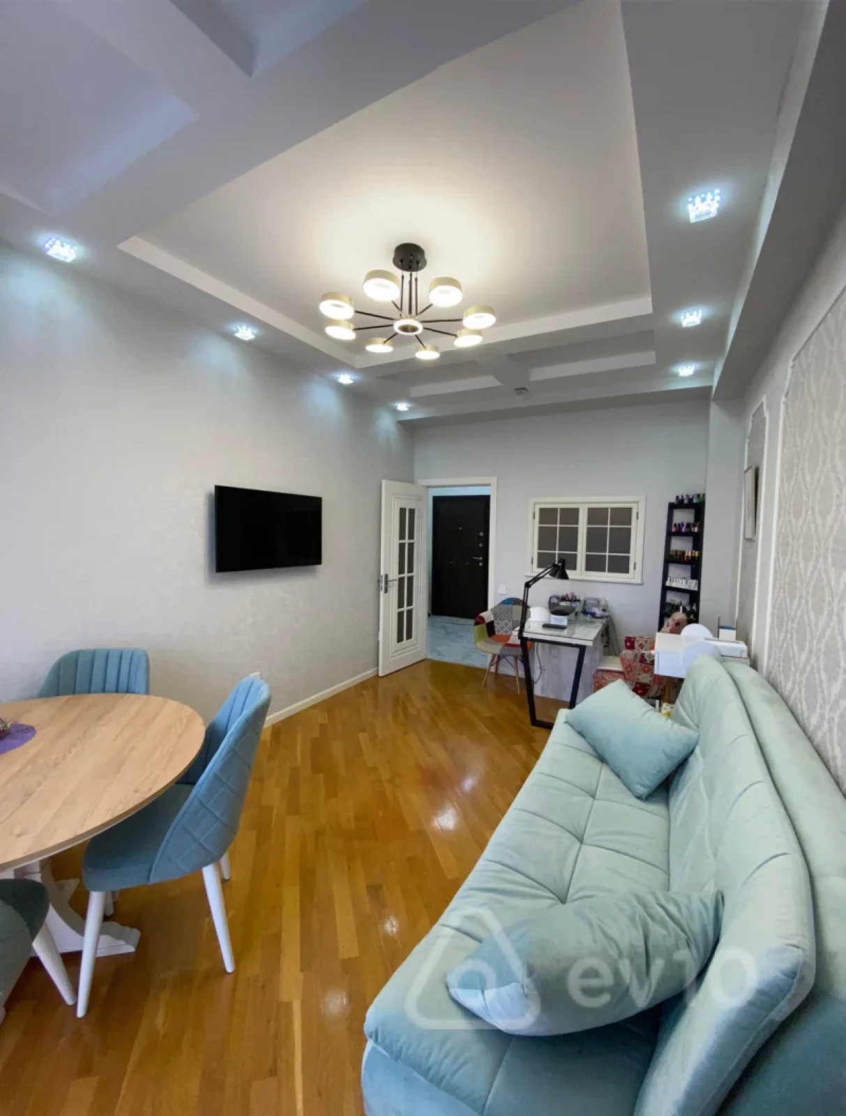 Kirayə verilir 2 otaqlı yeni tikili 80 m²