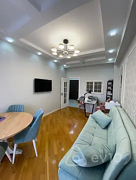 Kirayə verilir 2 otaqlı yeni tikili 80 m²