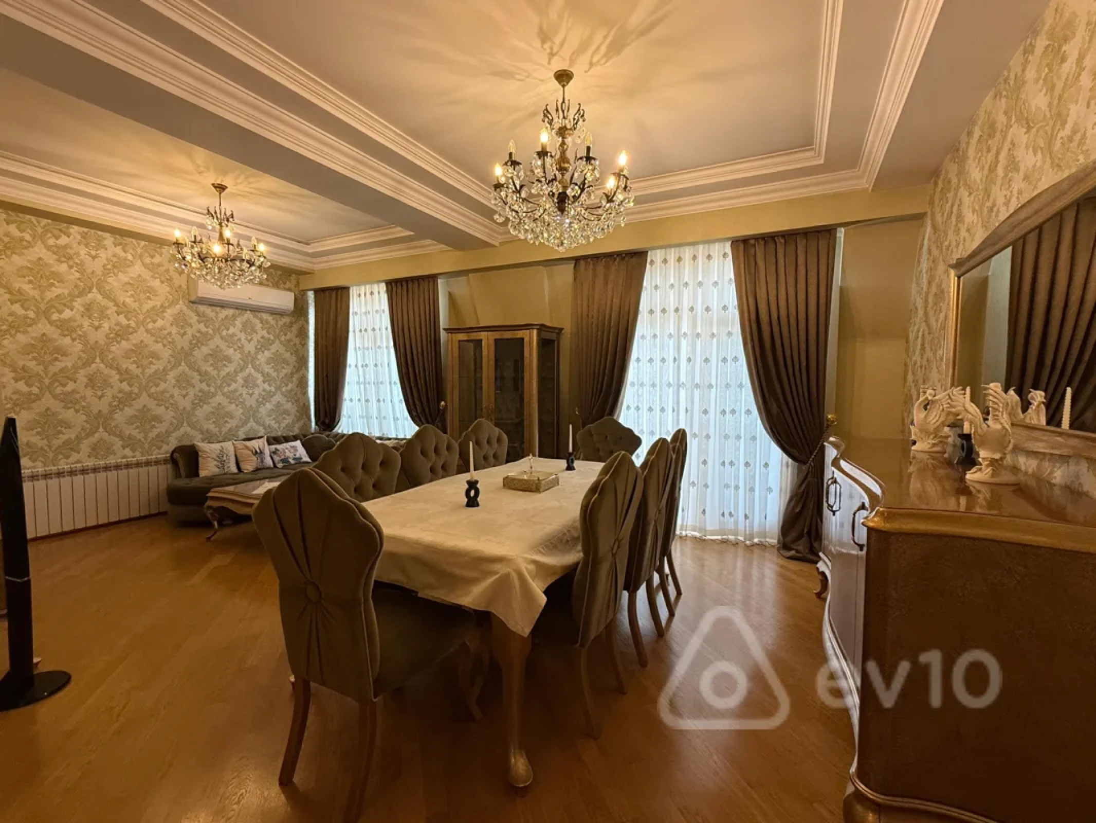 Kirayə verilir 5 otaqlı yeni tikili 210 m²