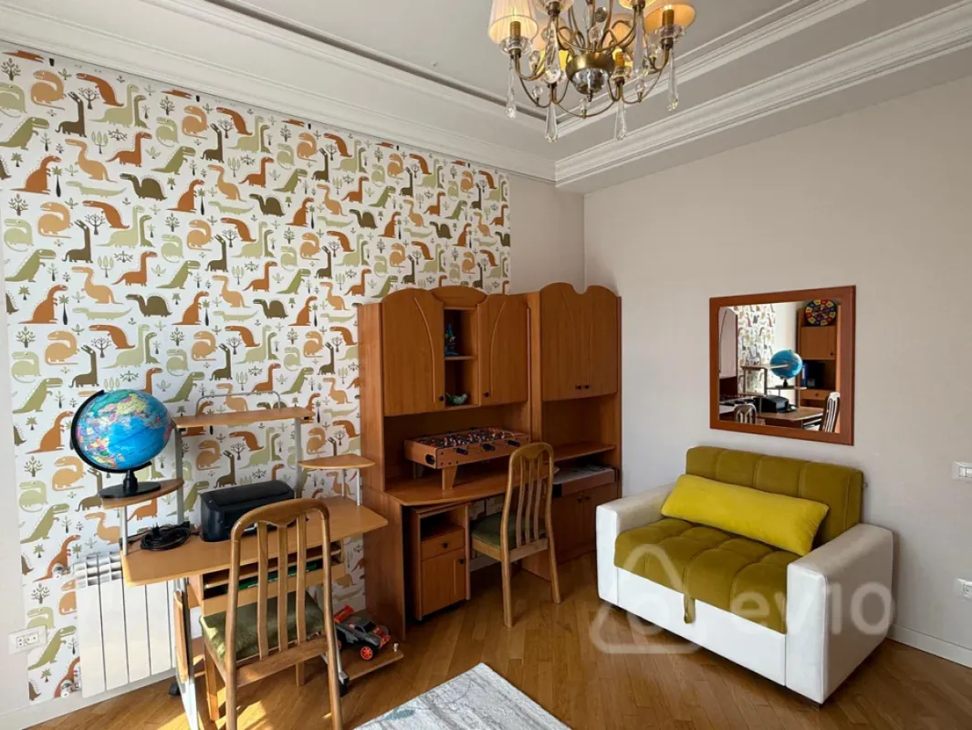 Kirayə verilir 5 otaqlı yeni tikili 210 m²