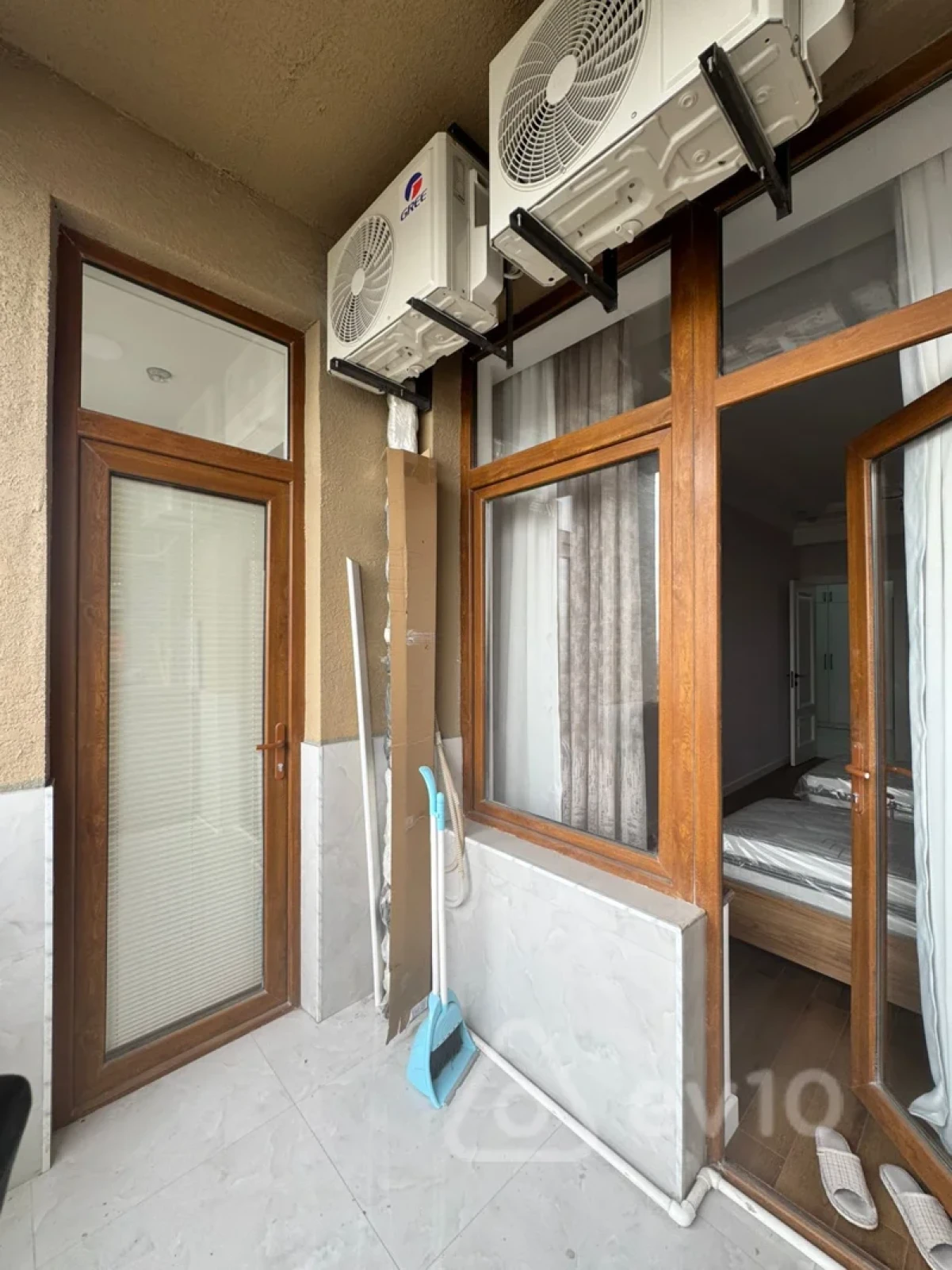 Kirayə verilir 3 otaqlı yeni tikili 1000 m²