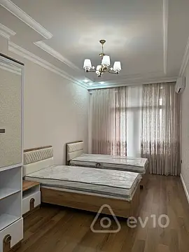 Kirayə verilir 3 otaqlı yeni tikili 1000 m²