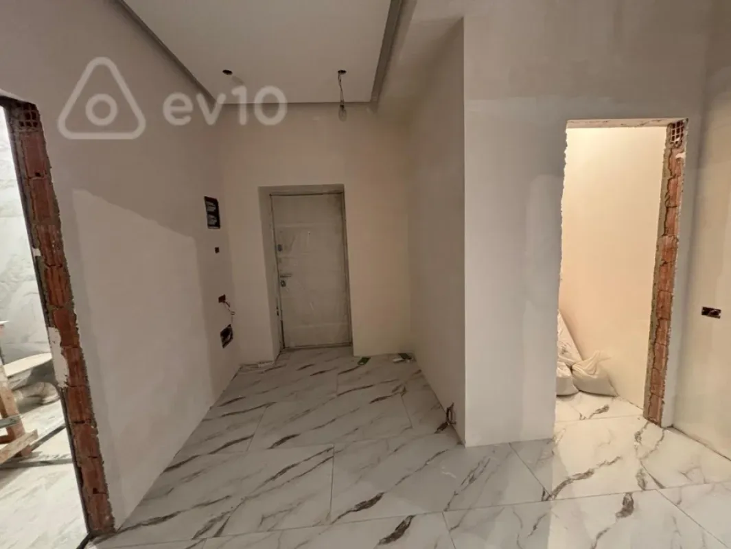 Satılır 2 otaqlı yeni tikili 85 m²