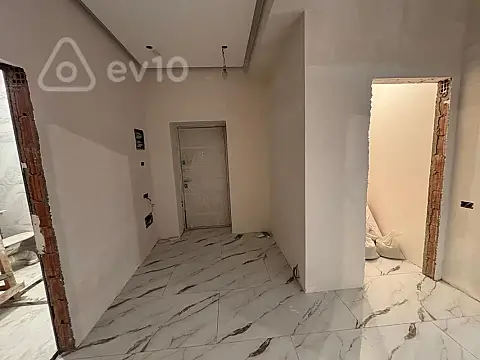 Satılır 2 otaqlı yeni tikili 85 m²