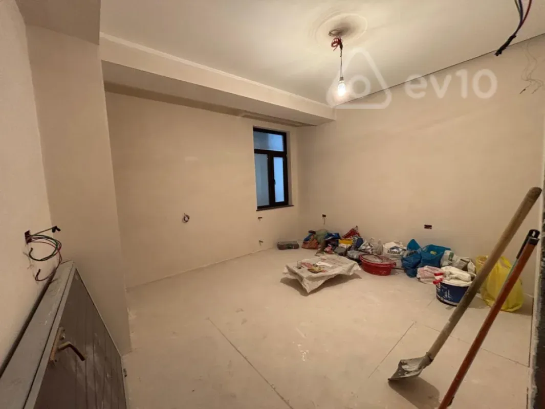 Satılır 2 otaqlı yeni tikili 85 m²