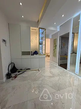 Kirayə verilir 3 otaqlı yeni tikili 110 m²