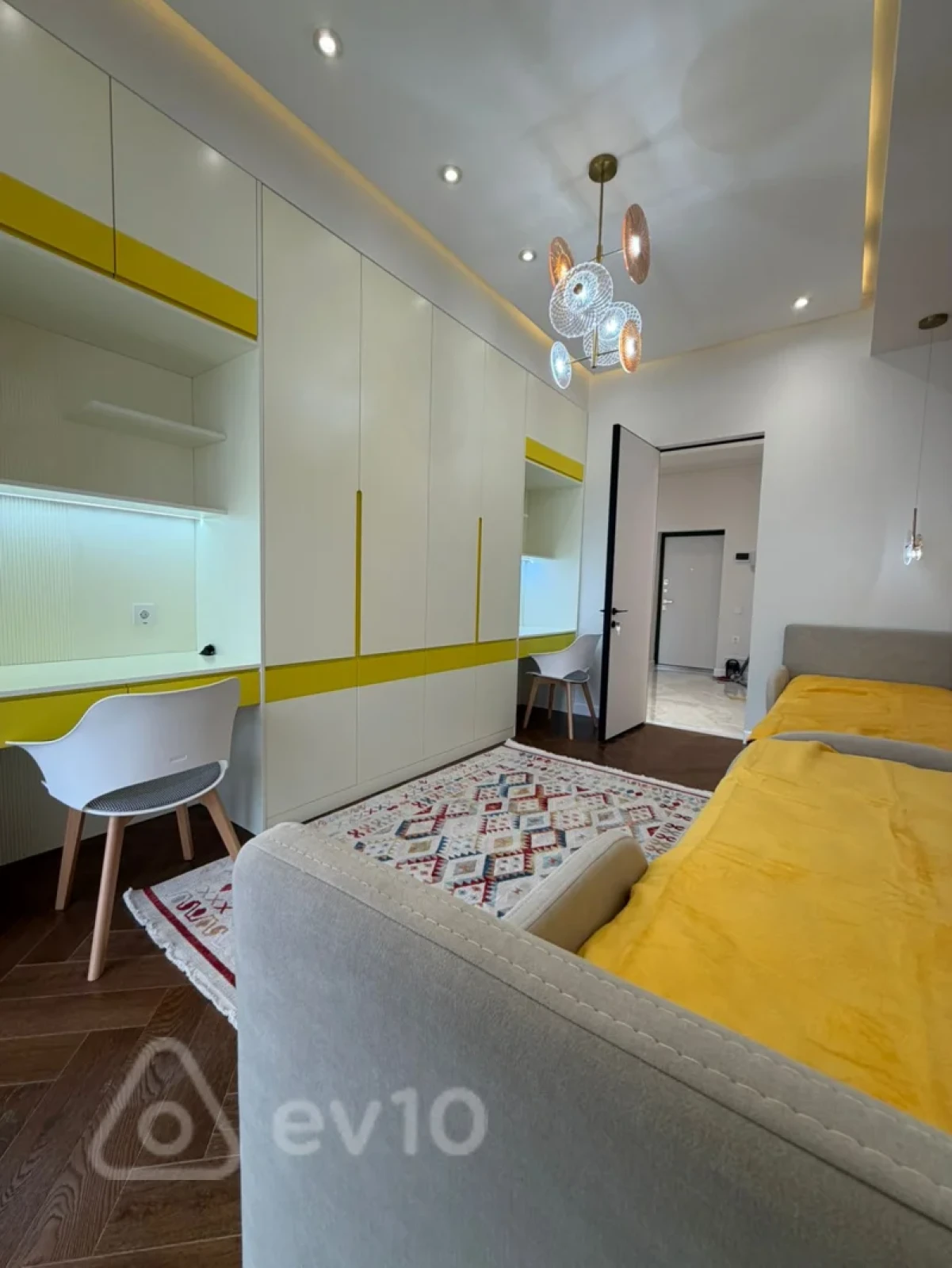 Kirayə verilir 3 otaqlı yeni tikili 110 m²