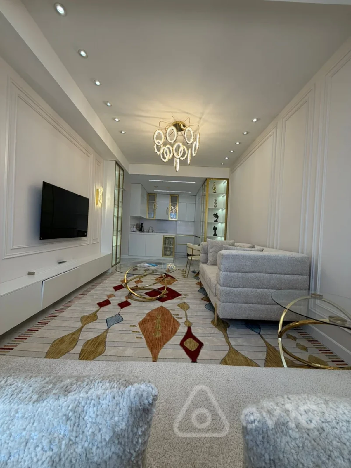 Kirayə verilir 3 otaqlı yeni tikili 110 m²