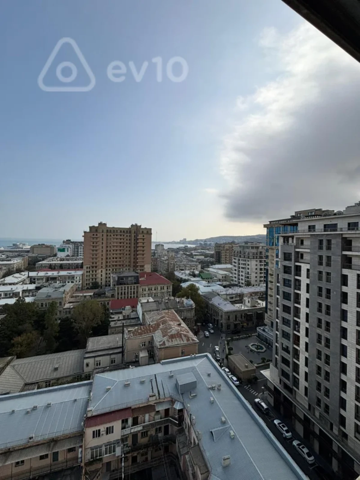 Satılır 4 otaqlı yeni tikili 230 m²