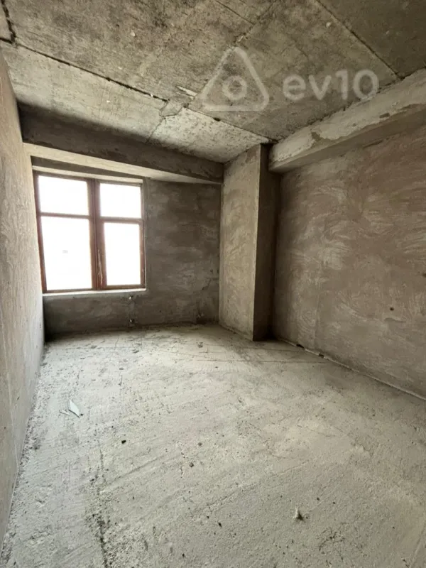 Satılır 4 otaqlı yeni tikili 230 m²