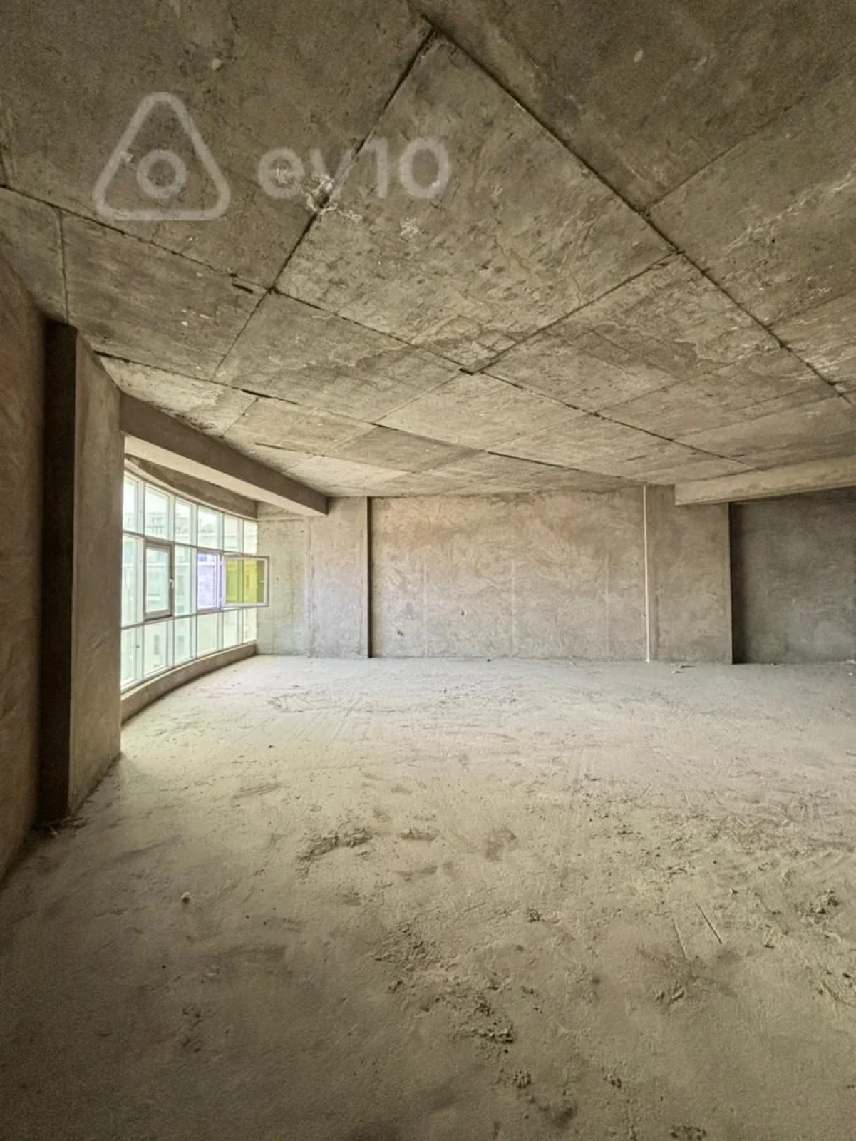 Satılır 4 otaqlı yeni tikili 230 m²