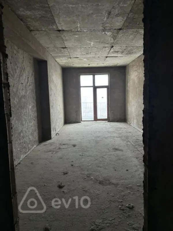Satılır 4 otaqlı yeni tikili 230 m²