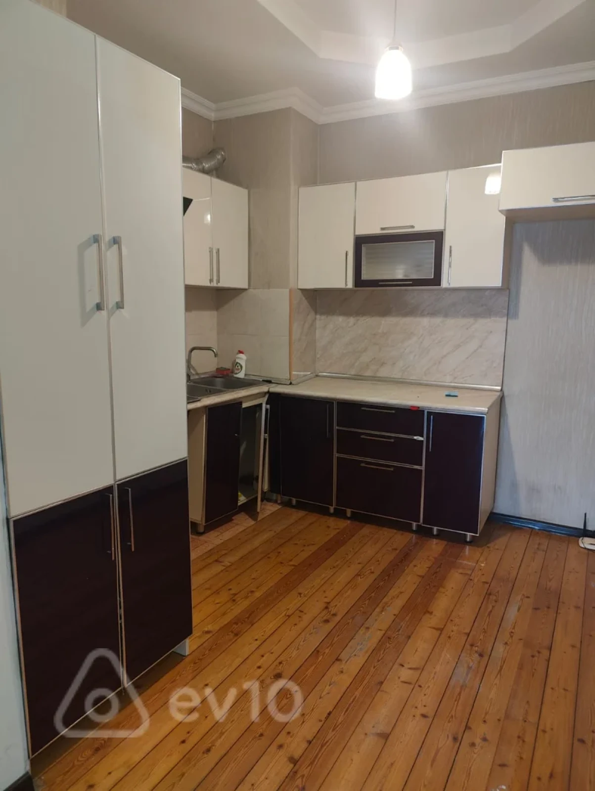 Satılır 2 otaqlı yeni tikili 64 m²