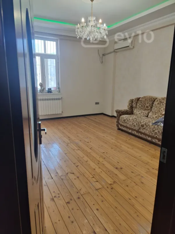 Satılır 2 otaqlı yeni tikili 64 m²