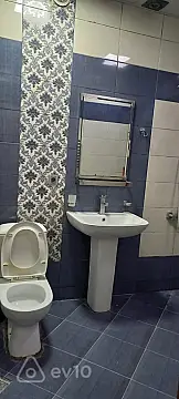 Kirayə verilir 2 otaqlı köhnə tikili 50 m²