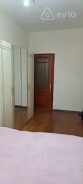 Kirayə verilir 2 otaqlı köhnə tikili 50 m²