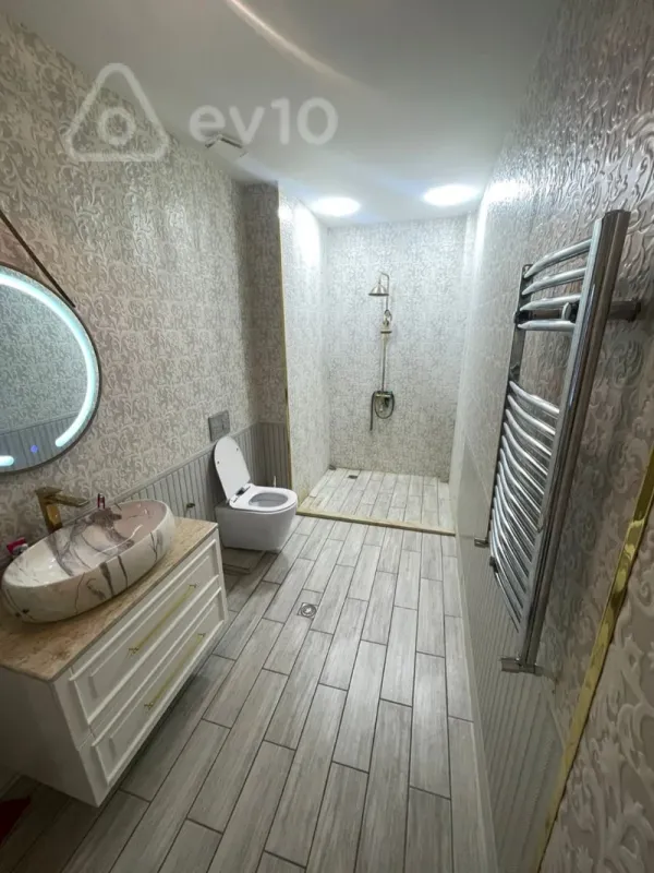 Satılır 3 otaqlı yeni tikili 100 m²