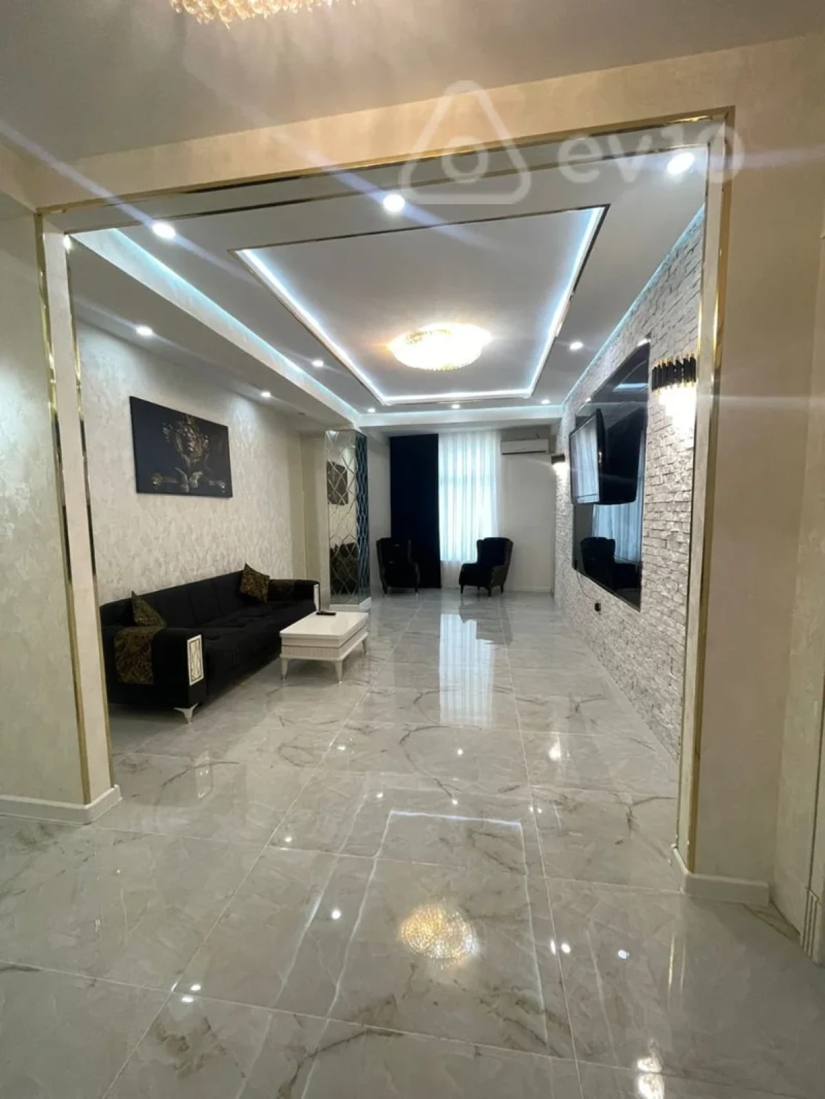 Satılır 3 otaqlı yeni tikili 100 m²