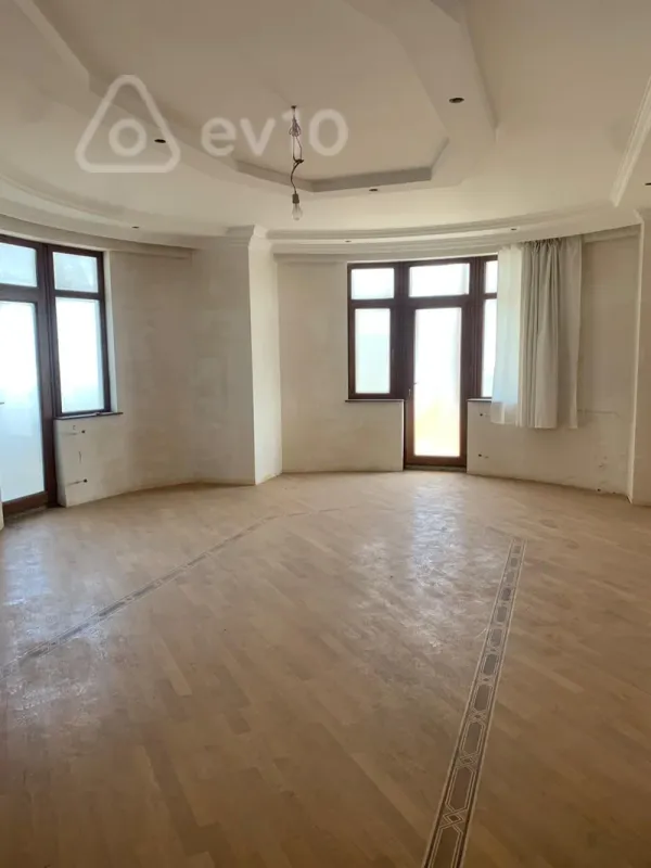 Satılır 4 otaqlı yeni tikili 237 m²