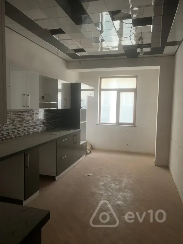 Satılır 4 otaqlı yeni tikili 237 m²