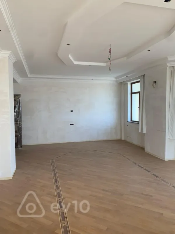 Satılır 4 otaqlı yeni tikili 237 m²