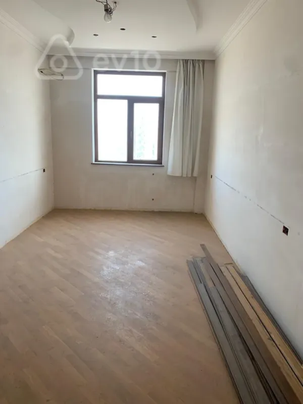 Satılır 4 otaqlı yeni tikili 237 m²