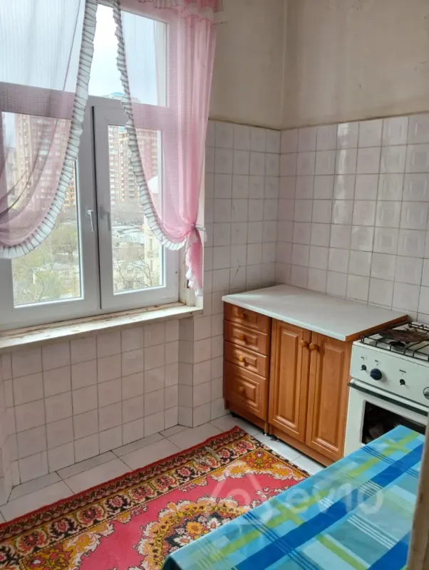 Satılır 2 otaqlı köhnə tikili 35 m²