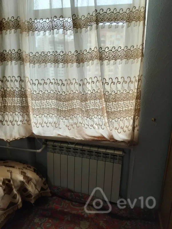 Satılır 2 otaqlı köhnə tikili 35 m²