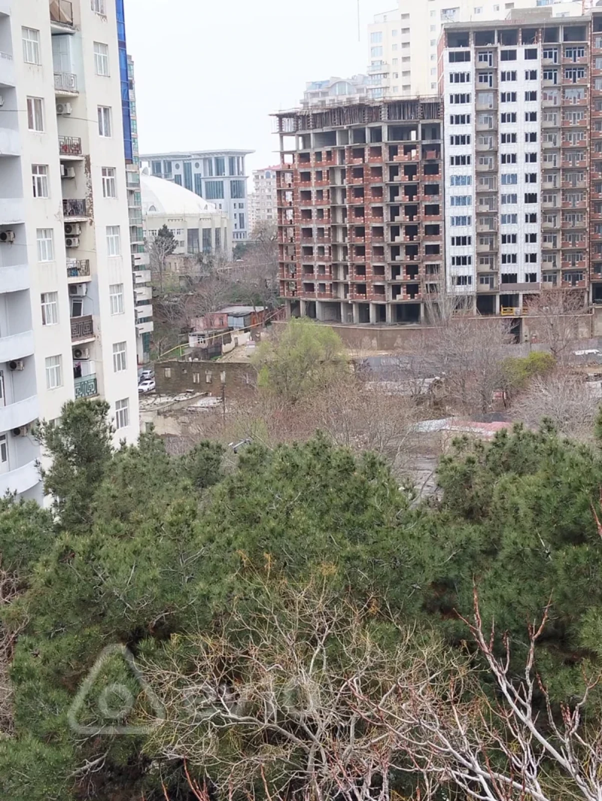 Satılır 2 otaqlı köhnə tikili 35 m²