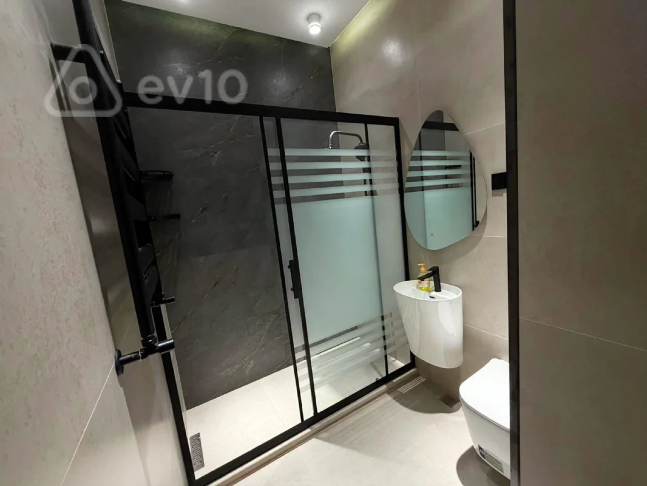 Satılır 2 otaqlı yeni tikili 57 m²