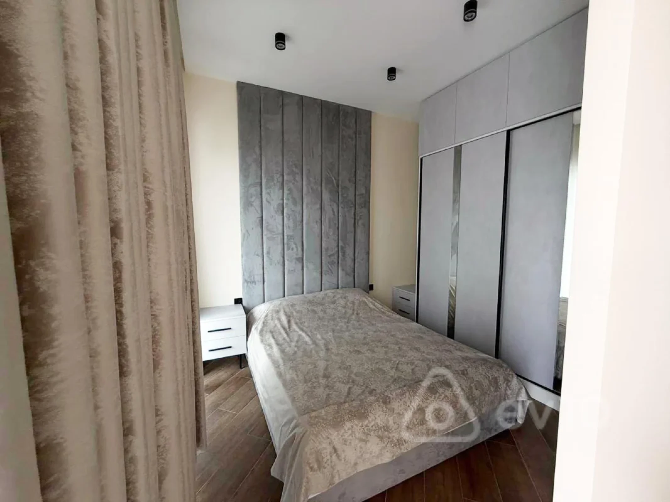 Satılır 2 otaqlı yeni tikili 57 m²