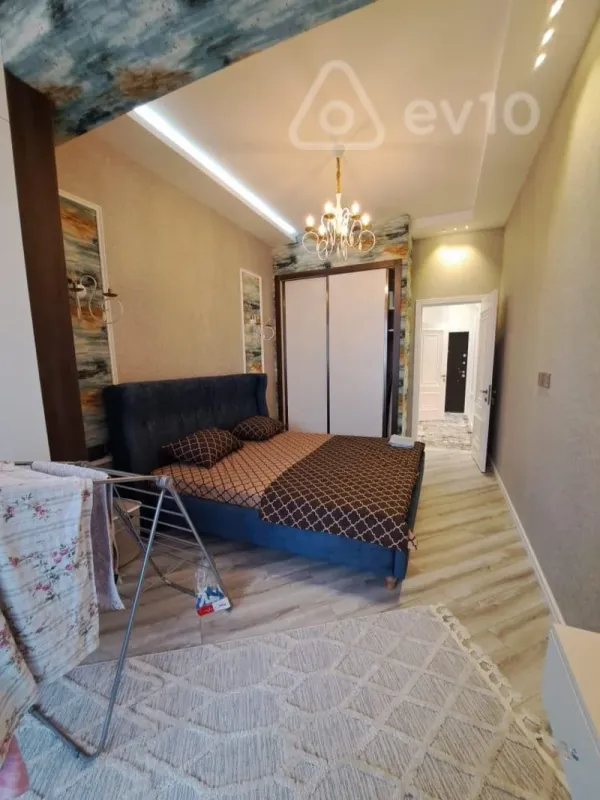 Kirayə verilir 2 otaqlı yeni tikili 80 m²