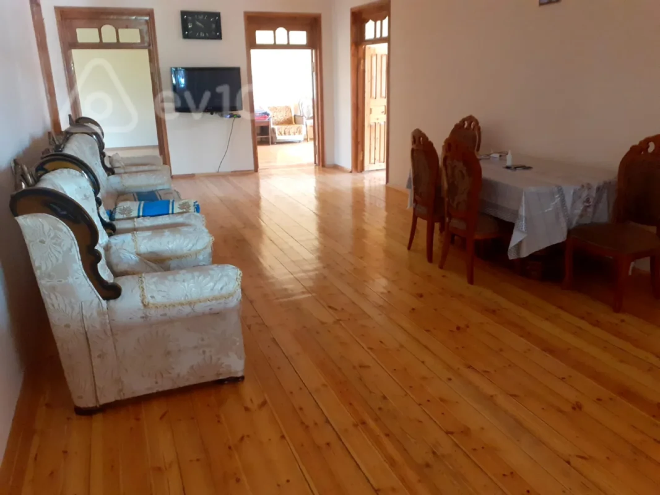 Satılır 4 otaqlı həyət evi 165 m²