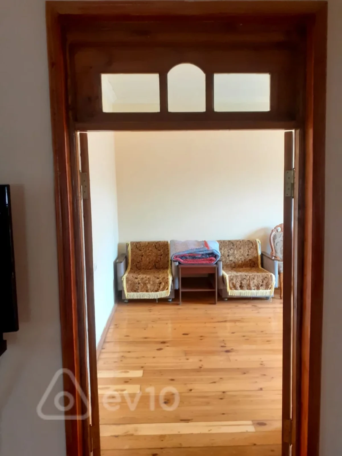 Satılır 4 otaqlı həyət evi 165 m²