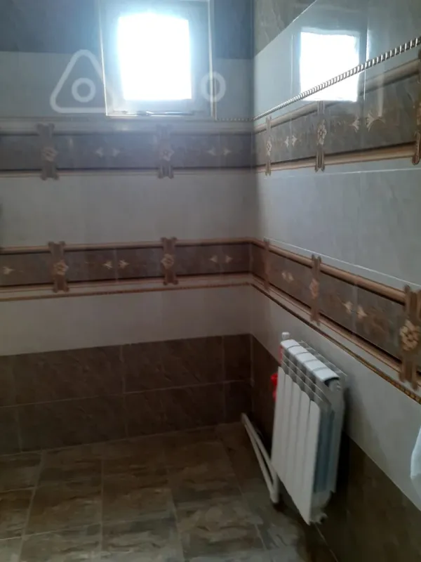 Satılır 4 otaqlı həyət evi 165 m²