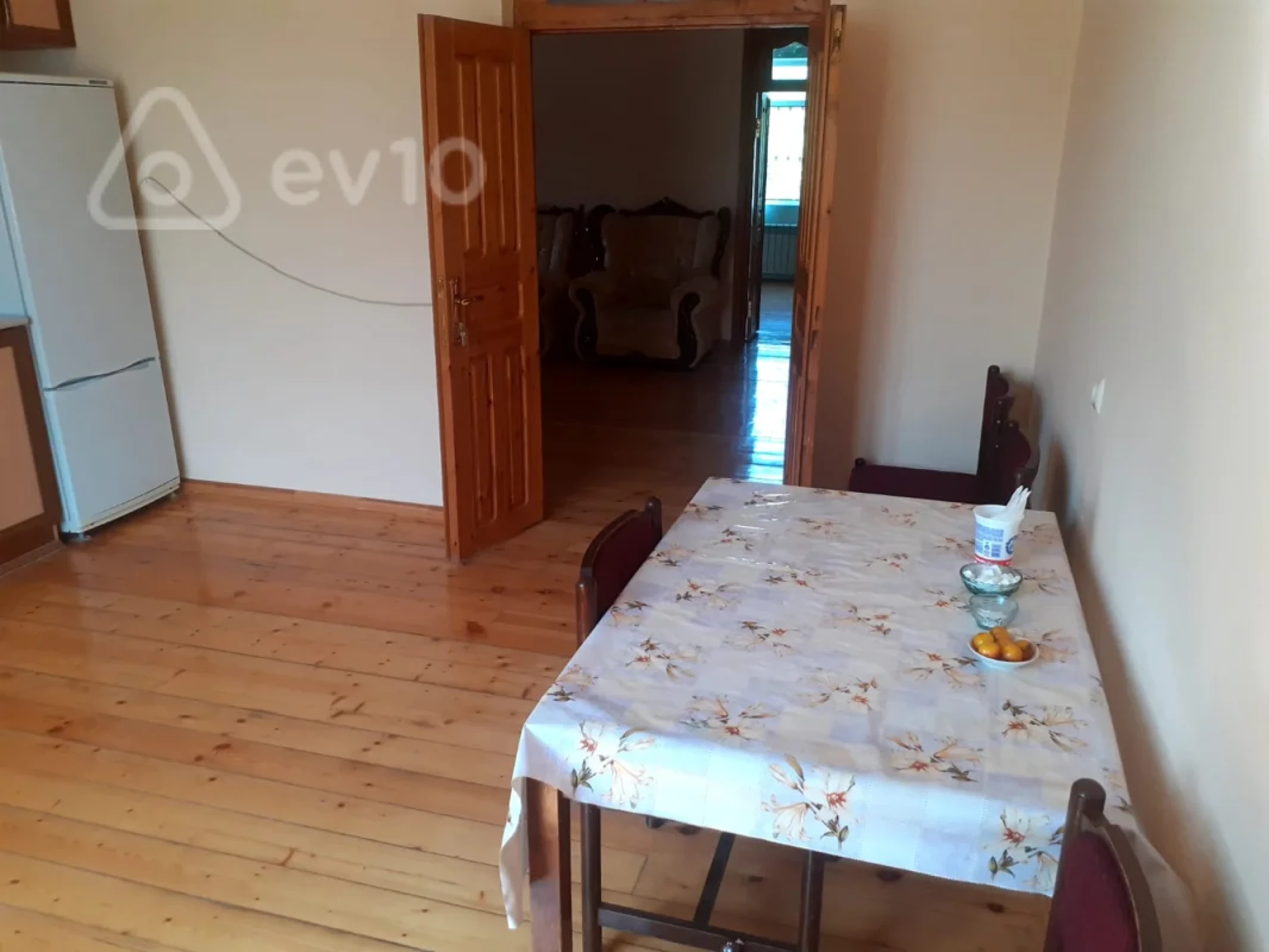 Satılır 4 otaqlı həyət evi 165 m²