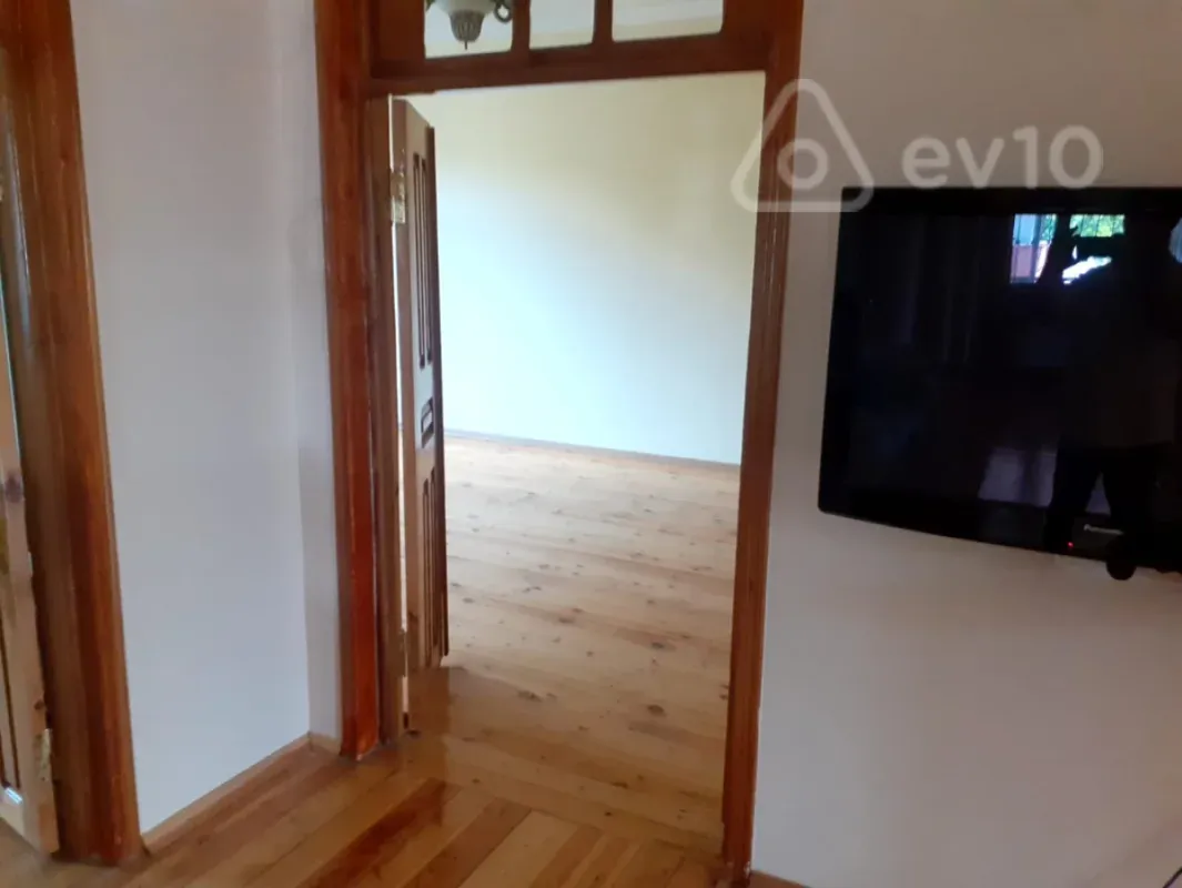 Satılır 4 otaqlı həyət evi 165 m²