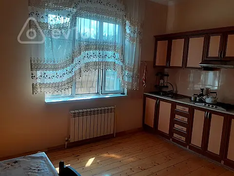 Satılır 4 otaqlı həyət evi 165 m²