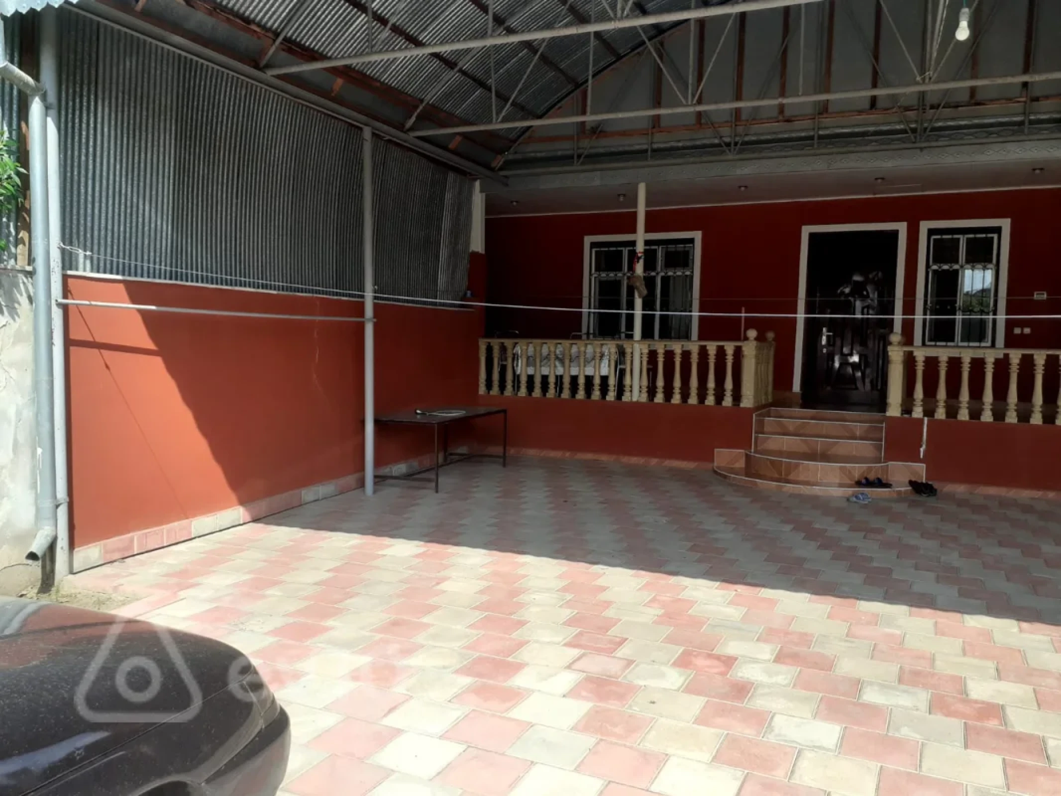 Satılır 4 otaqlı həyət evi 165 m²