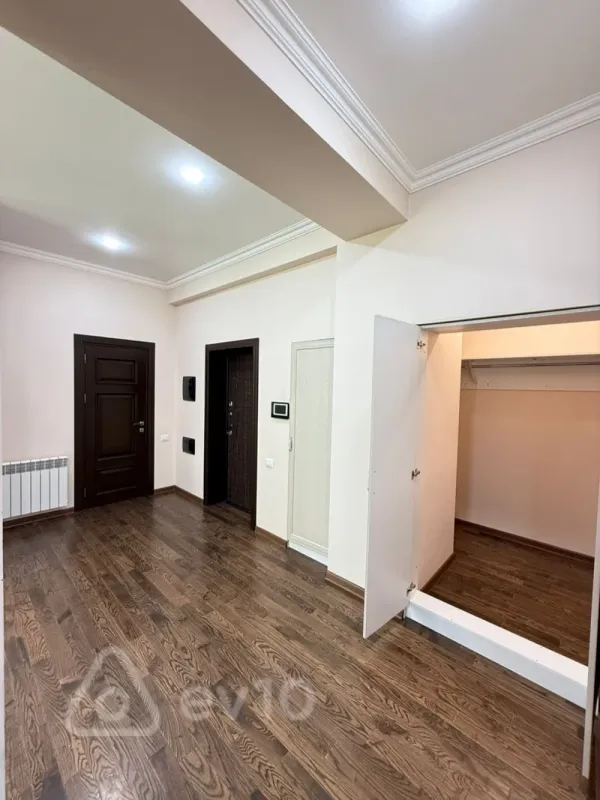 Satılır 3 otaqlı yeni tikili 117 m²