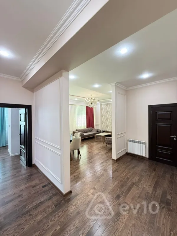 Satılır 3 otaqlı yeni tikili 117 m²