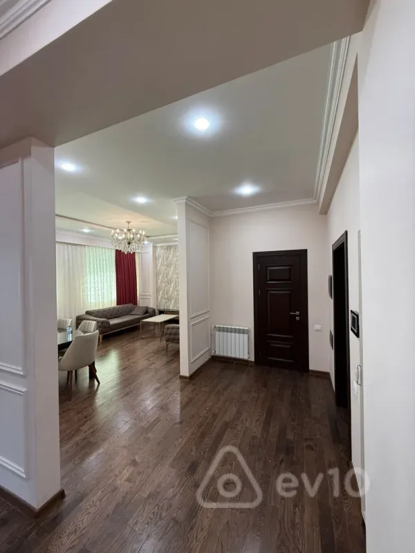 Satılır 3 otaqlı yeni tikili 117 m²