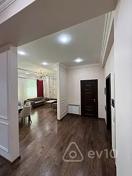 Satılır 3 otaqlı yeni tikili 117 m²