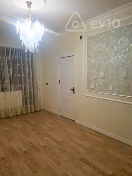 Satılır 2 otaqlı köhnə tikili 35 m²