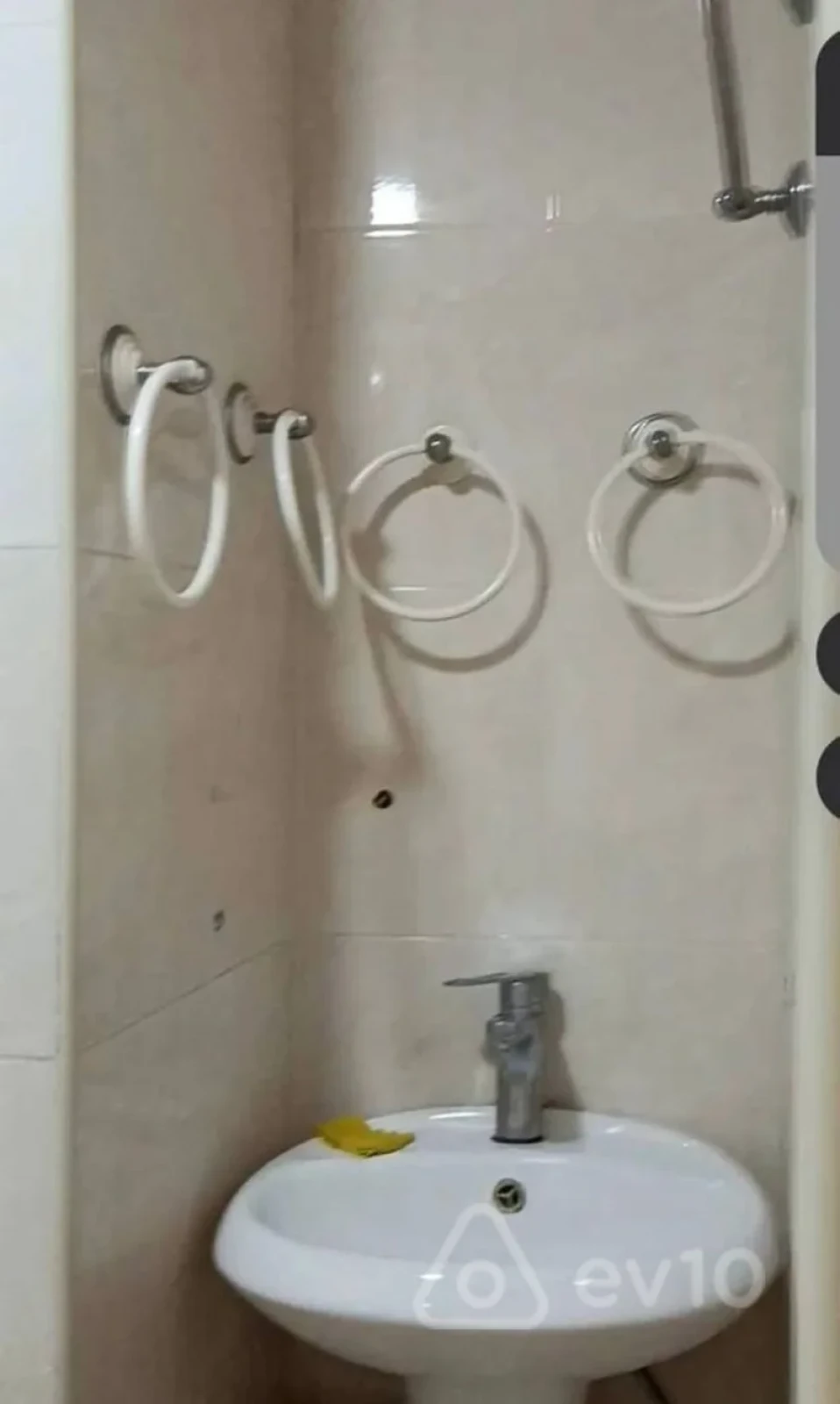 Kirayə verilir 1 otaqlı köhnə tikili 45 m²