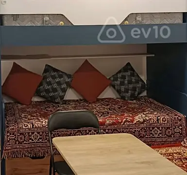 Kirayə verilir 1 otaqlı köhnə tikili 45 m²