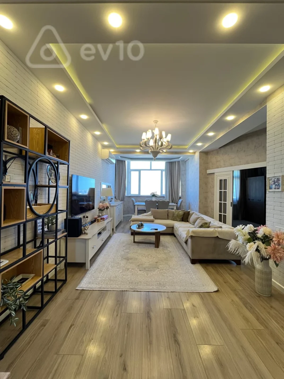 Satılır 4 otaqlı yeni tikili 100 m²