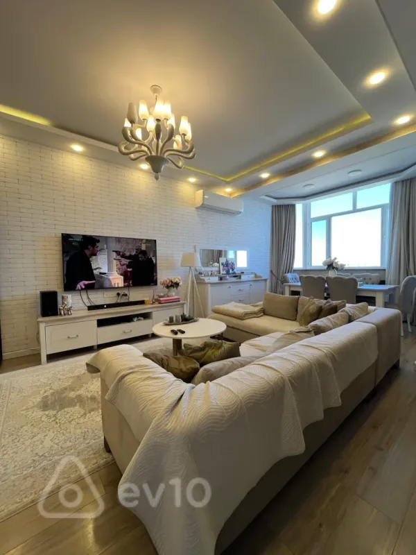 Satılır 4 otaqlı yeni tikili 100 m²