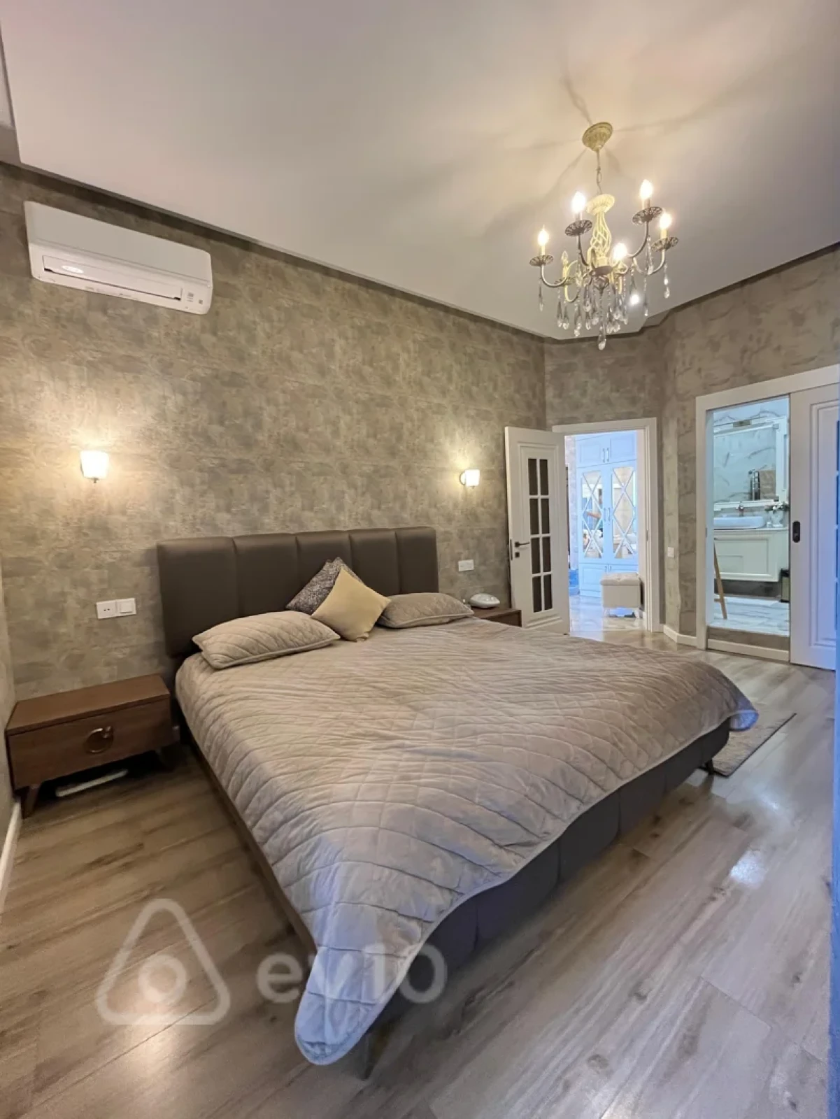 Satılır 4 otaqlı yeni tikili 100 m²